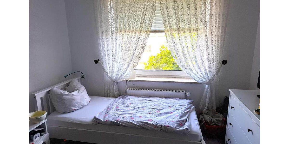 Möbliertes Zimmer in WG Für AzubisStudenten 1 zimmer