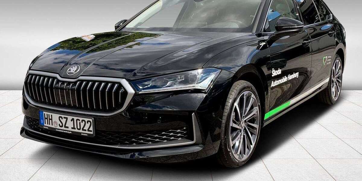 Skoda Superb 9.500 km 51.450 &euro; Hamburg 22111