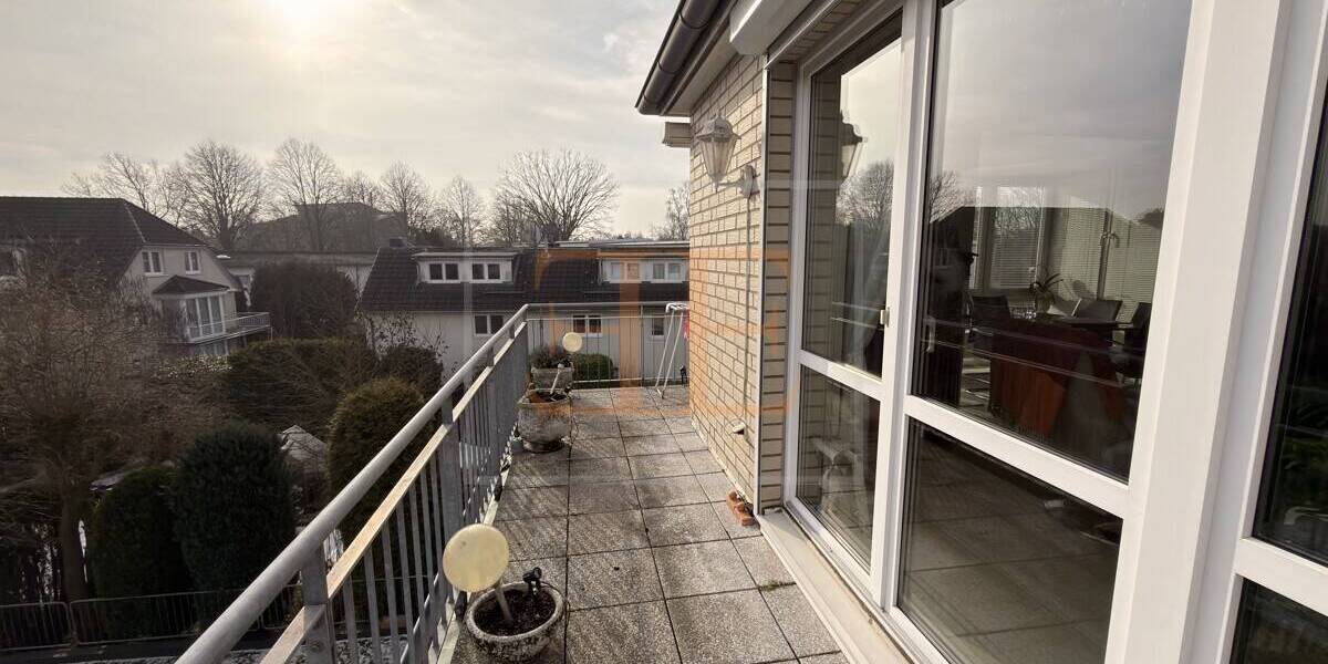 Sonnige 2-Zimmer-Wohnung mit Südbalkon und Tiefgarage in ruhiger Lage von Hamburg-Lurup - Etagenwohnung Hamburg / Lurup Lurup | Angebot:26261236