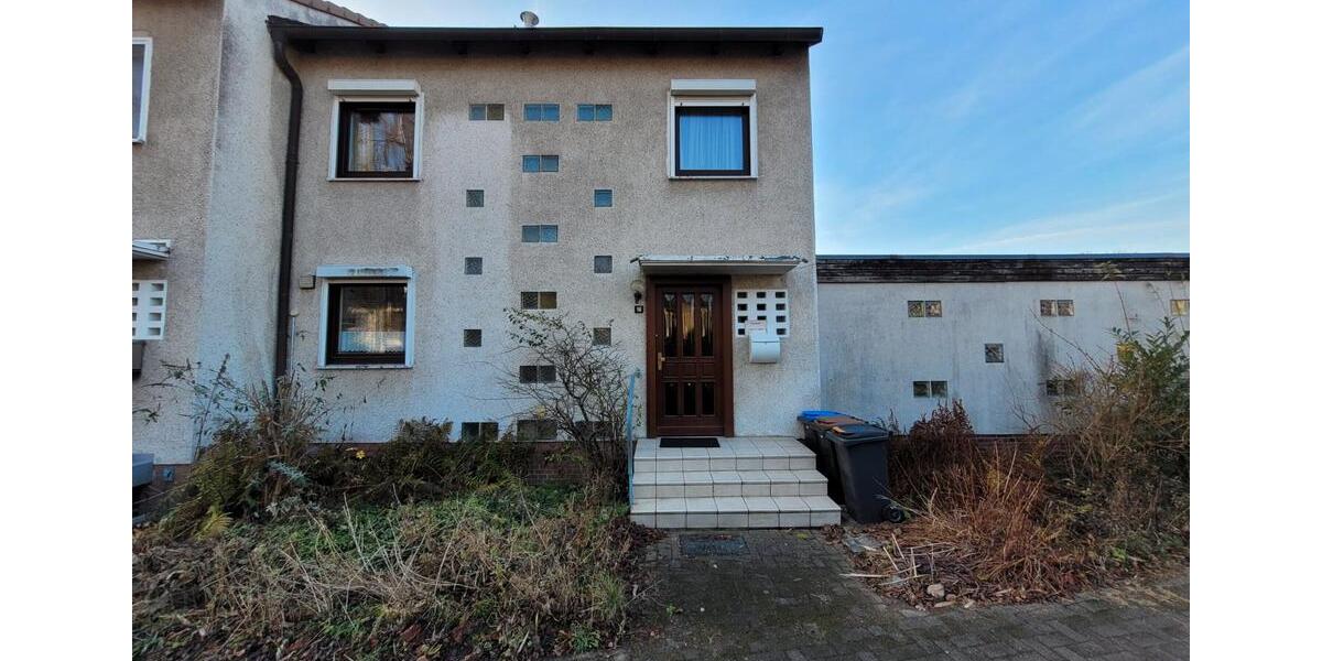 Reihenhaus Norderstedt Glashütte - 6 Zimmer, 150 m&sup2;, 420.000&euro; | Angebot:26879794