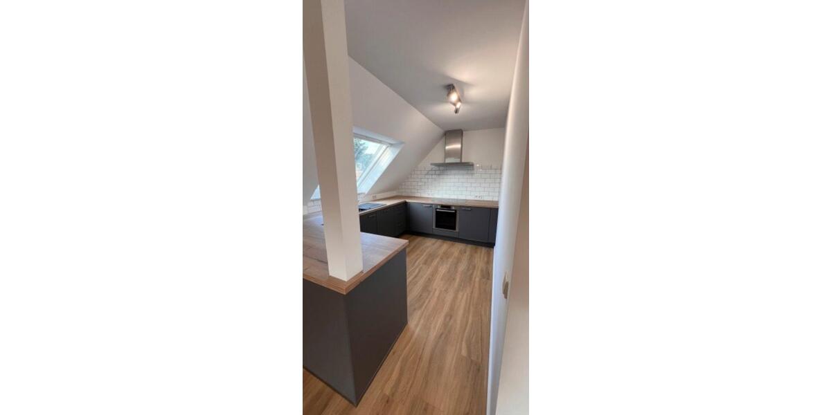 Dachgeschoßwohnung Hamburg Niendorf - 2 Zimmer, 92 m&sup2;, 1.660&euro; | Angebot:24700356