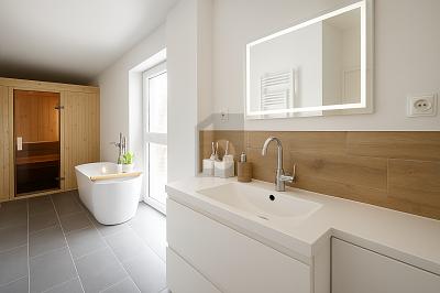 LUXURIÖSES WELLNESS-ANWESEN 5 zimmer