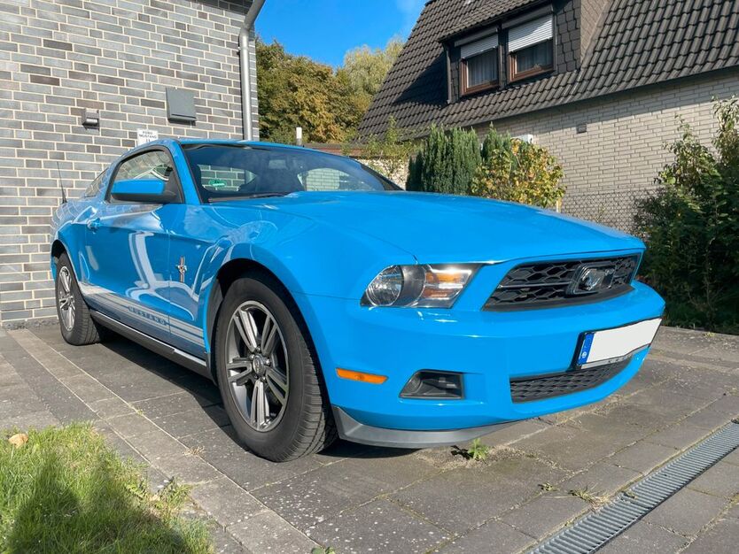 Ford Mustang 118.000 km 13.000 € Hamburg 22111