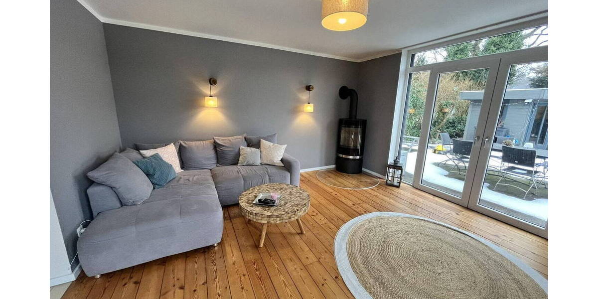 Doppelhaushälfte Hamburg Sasel - 7 Zimmer, 135 m&sup2;, 3.300&euro; | Angebot:26275113