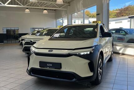 Toyota bZ4X 6.000 km 41.490 &euro; Hamburg 22111