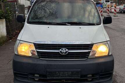 Toyota Hiace 371.366 km 7.990 &euro; Hamburg 20537
