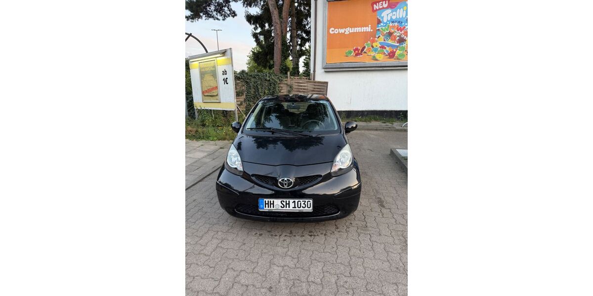 Toyota Aygo (X) 79.000 km 3.700 &euro; Hamburg 21149
