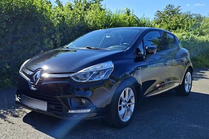 Renault Clio 85.800 km 7.950 &euro; Hamburg 22043