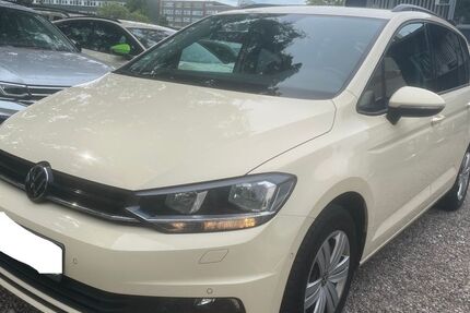 VW Touran 215.000 km 12.750 &euro; Hamburg 20537