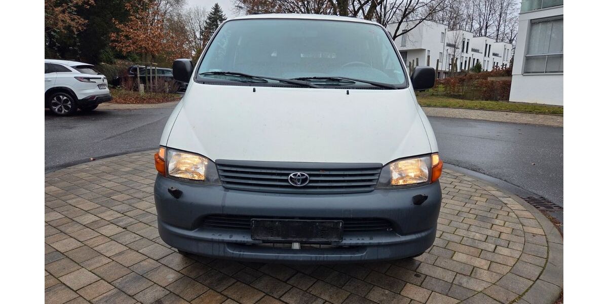 Toyota Hiace 152.000 km 6.900 &euro; Norderstedt b. Hamburg 22848