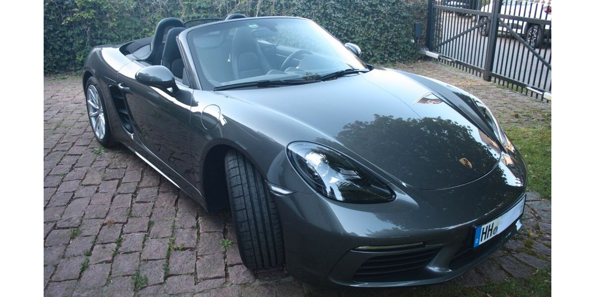 Porsche Boxster 6.800 km 69.718 &euro; Hamburg 22459