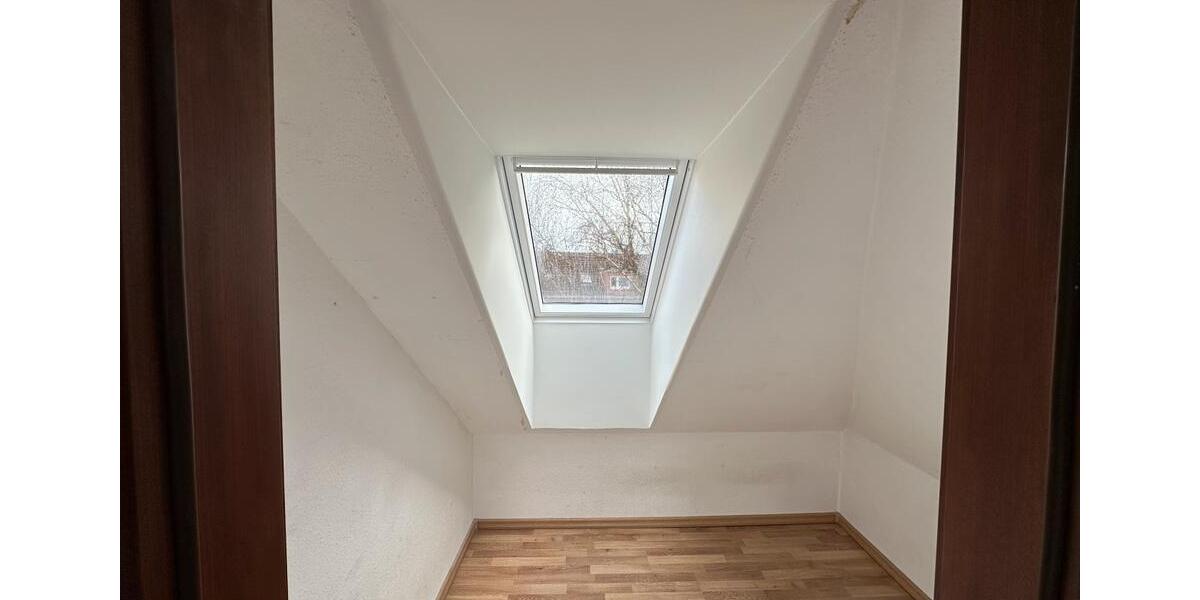 Dachgeschoßwohnung Hamburg Ottensen - 2.5 Zimmer, 42 m&sup2;, 335.000&euro; | Angebot:27234010