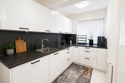FRISCH SANIERTES FAMILIENGLÜCK - Reihenmittelhaus Hamburg Farmsen-Berne Berne | Angebot:26643789