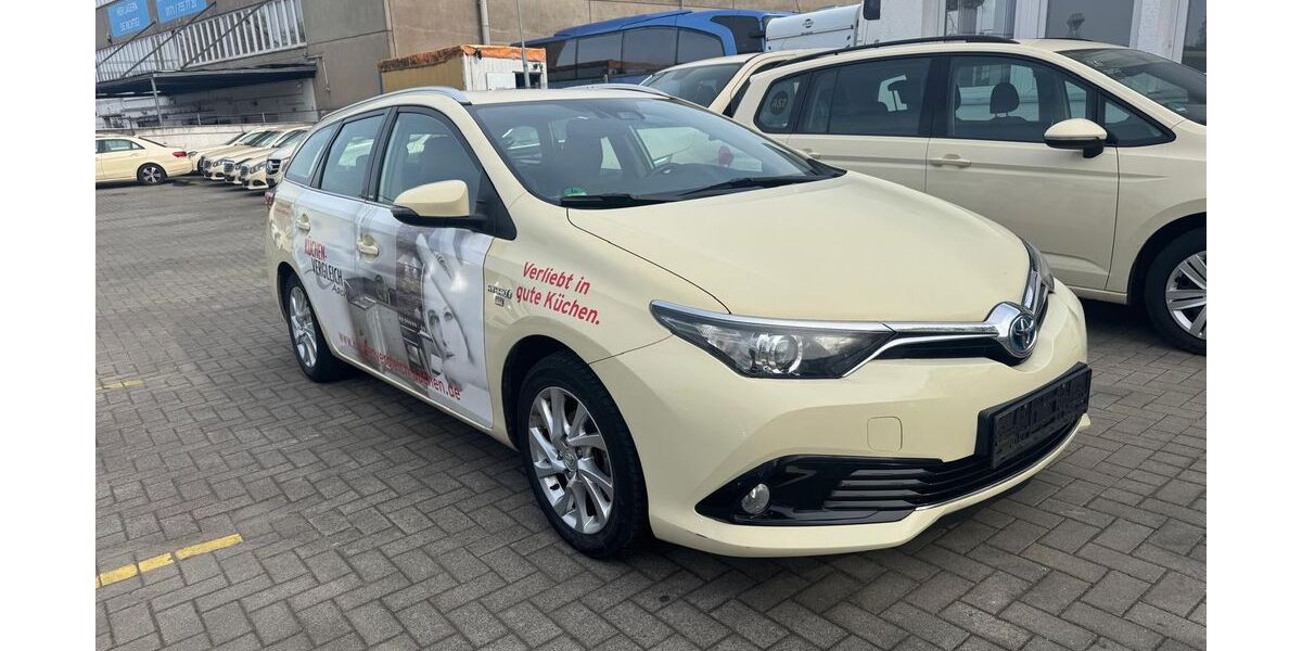 Toyota Auris 429.800 km 6.499 &euro; Hamburg 20537