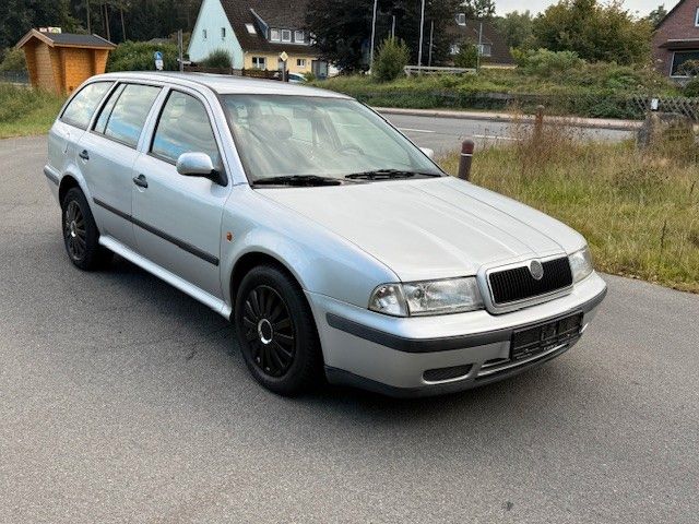 Skoda Octavia 215.500 km 1.499 € Buchholz 21244