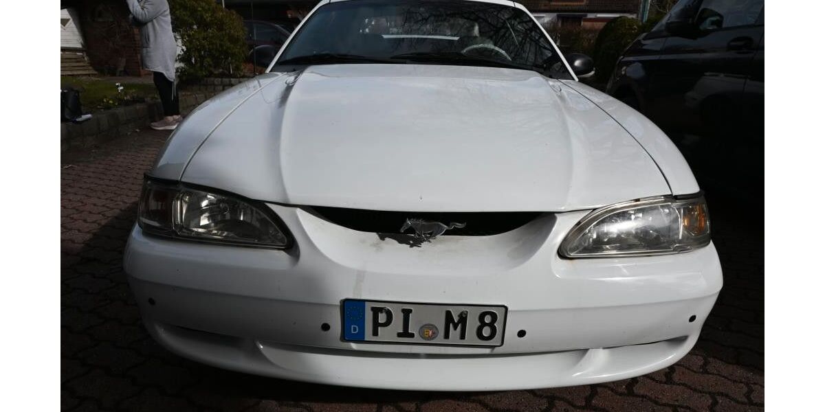 Ford Mustang 160.824 km 8.500 &euro; Hamburg 22397
