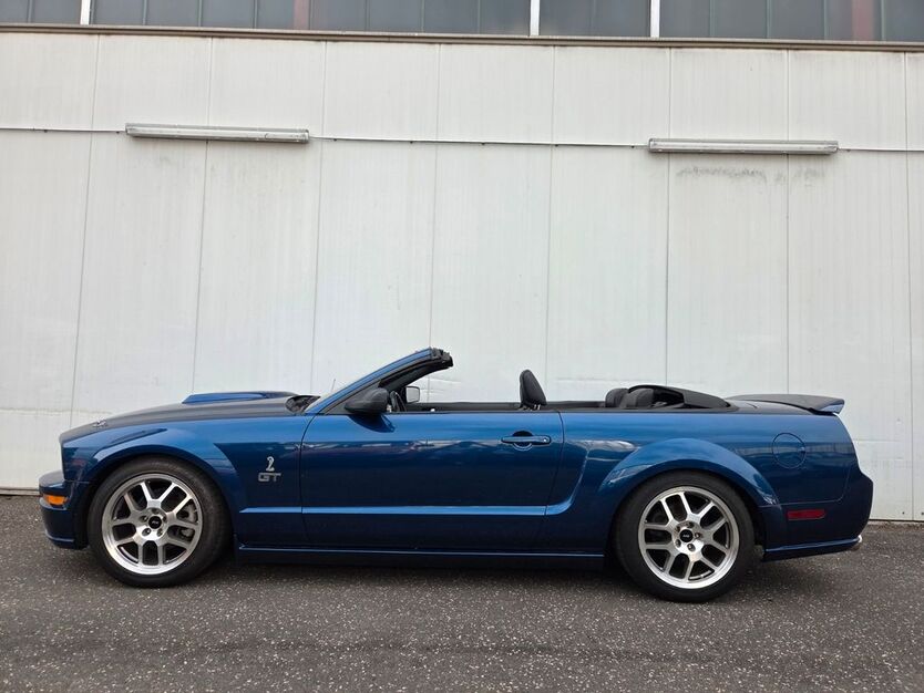 Ford Mustang 128.000 km 17.900 € Hamburg 22419