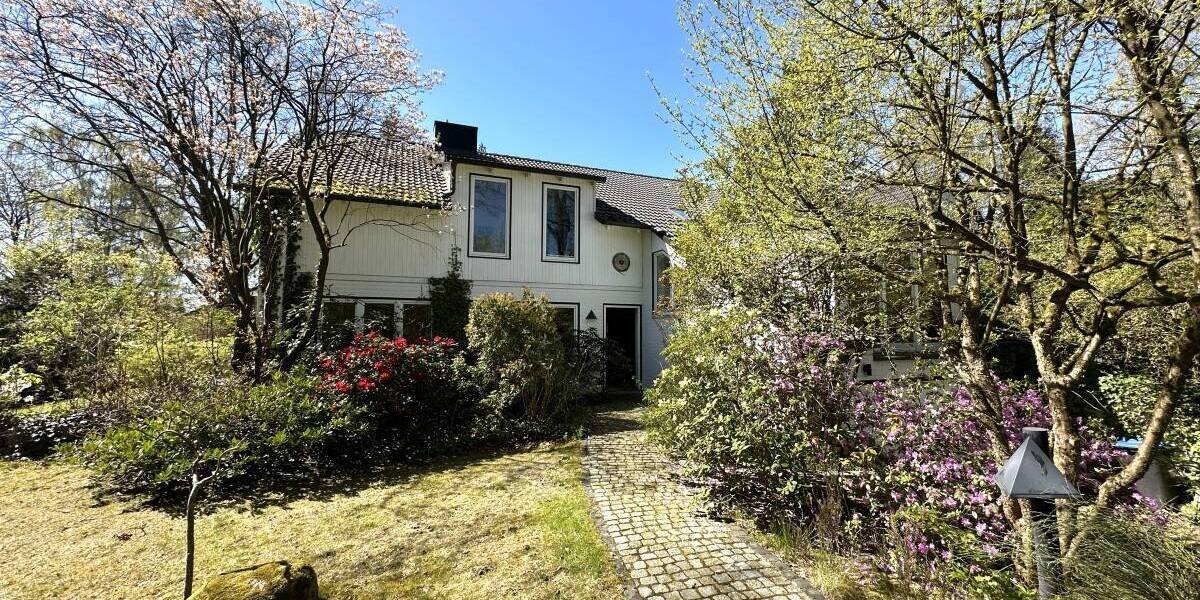 Einfamilienhaus Hamburg Duvenstedt - 7 Zimmer, 245 m&sup2;, 995.000&euro; | Angebot:26393336