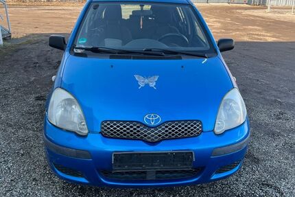 Toyota Yaris 221.347 km 1.290 &euro; Hamburg 22113