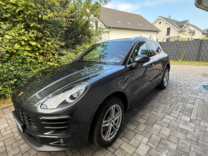 Porsche Macan 101.000 km 35.400 € Stapelfeld 22145