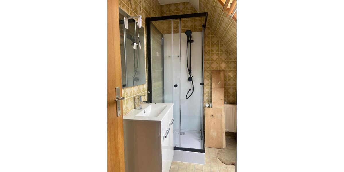 Einfamilienhaus zur Miete in Tornesch – 121 m² Wohnfläche Zur Vermietung steht ein gepflegtes Einfamilienhaus mit einer Wohnfläche von ca. 121 m² in ruhiger Wohnlage von Tornesch (Pfahlwed... 4 zimmer