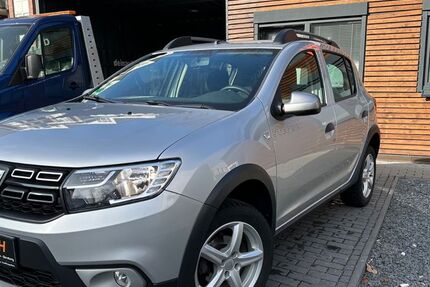 Dacia Sandero 73.072 km 9.290 &euro; Hamburg 22041
