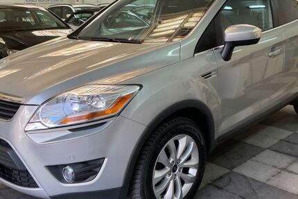 Ford Kuga 133.610 km 7.990 &euro; Hamburg 22087