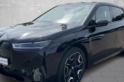 BMW iX 28.481 km 67.990 &euro; Halstenbek 25469