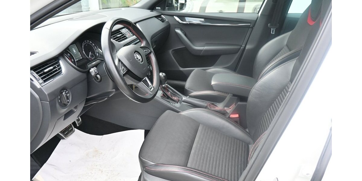 Skoda Octavia 2.0 TSI RS combi DSG Navi Leder Pano Alu 165.000 km 13.100 &euro; Seevetal - Hittfeld 21218