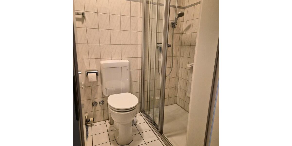 Etagenwohnung Hamburg Wandsbek - 2 Zimmer, 64 m&sup2;, 1.450&euro; | Angebot:26397658
