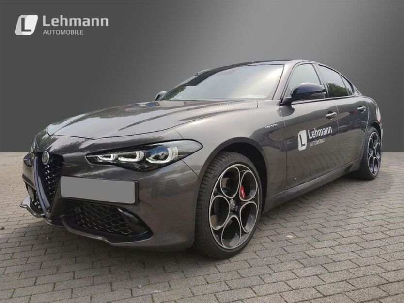 Alfa Romeo Giulia 5.350 km 44.890 € Hamburg 22391