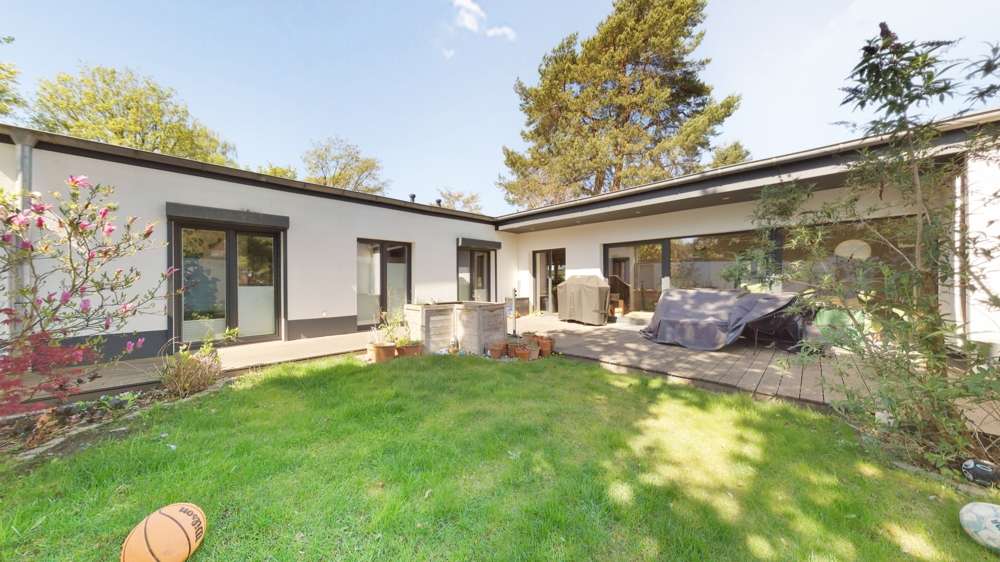 Einfamilienhaus Hamburg-Niendorf Niendorf - 4.5 Zimmer, 152 m&sup2;, 2.850&euro; | Angebot:26325388