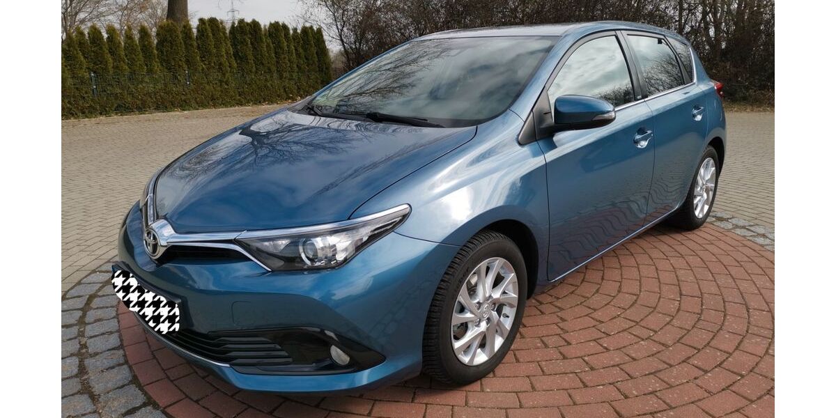 Toyota Auris 85.000 km 10.600 &euro; Bargteheide 22941