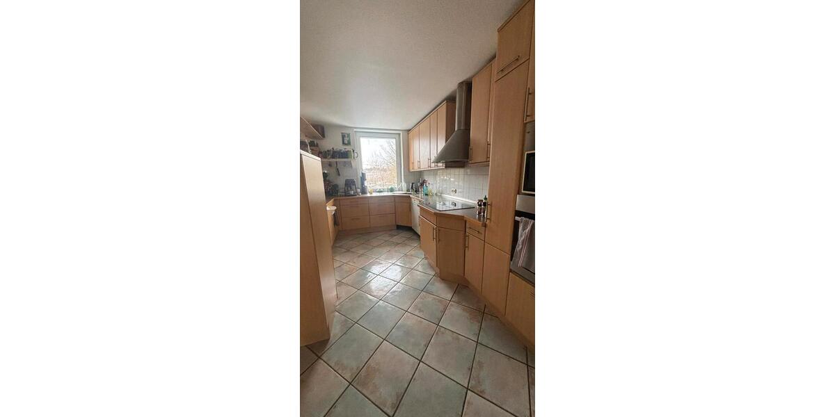 Etagenwohnung Hamburg Billwerder - 4 Zimmer, 155 m&sup2;, 2.250&euro; | Angebot:24513045