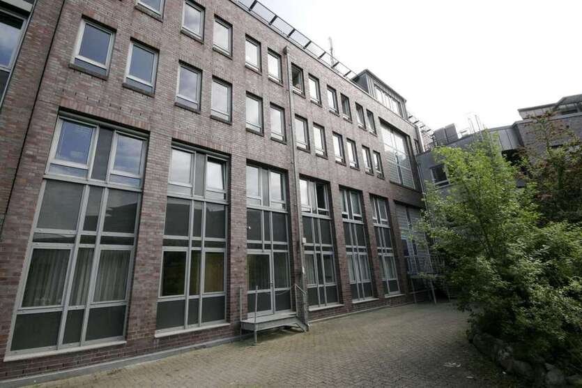Büro in Hamburg 4.485 € 299 m²