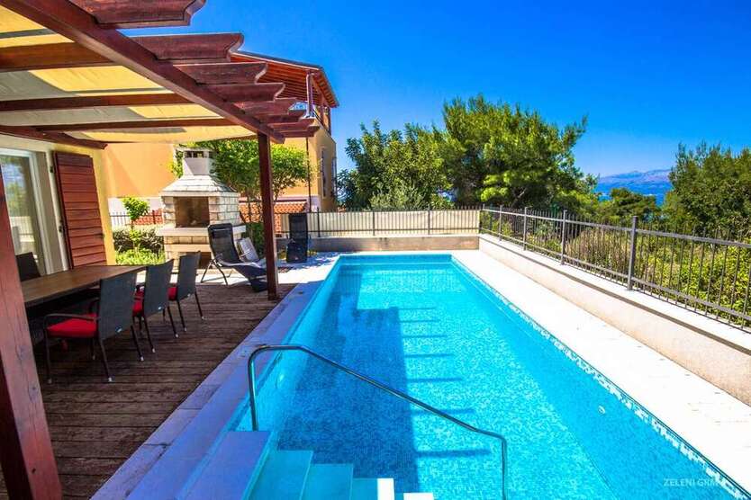 Haus zum Kaufen in Brac 600.000 € 224 m²