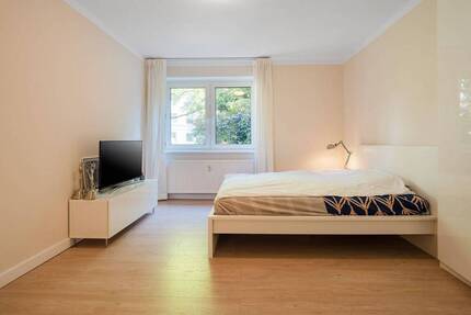 Maria-Louisen-Str. - 1-Zimmer-Apartment im Hochparterre!