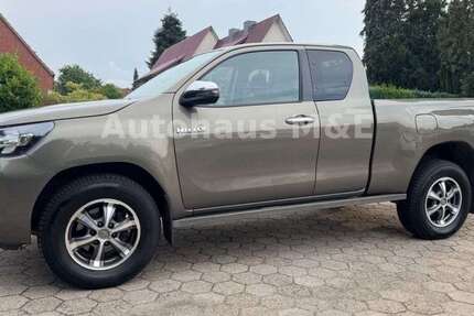 Toyota Hilux 194.000 km 29.990 &euro; Stelle 21435