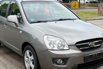 Kia Carens 81.068 km 5.490 &euro; Buxtehude 21614