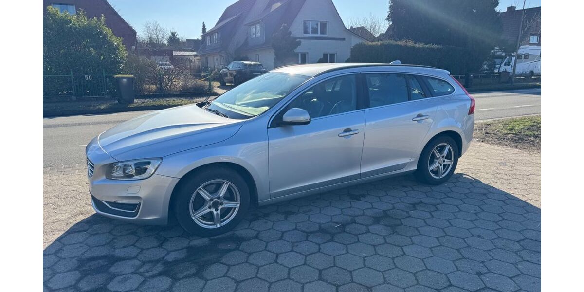 Volvo V60 169.000 km 9.200 &euro; Stelle 21435