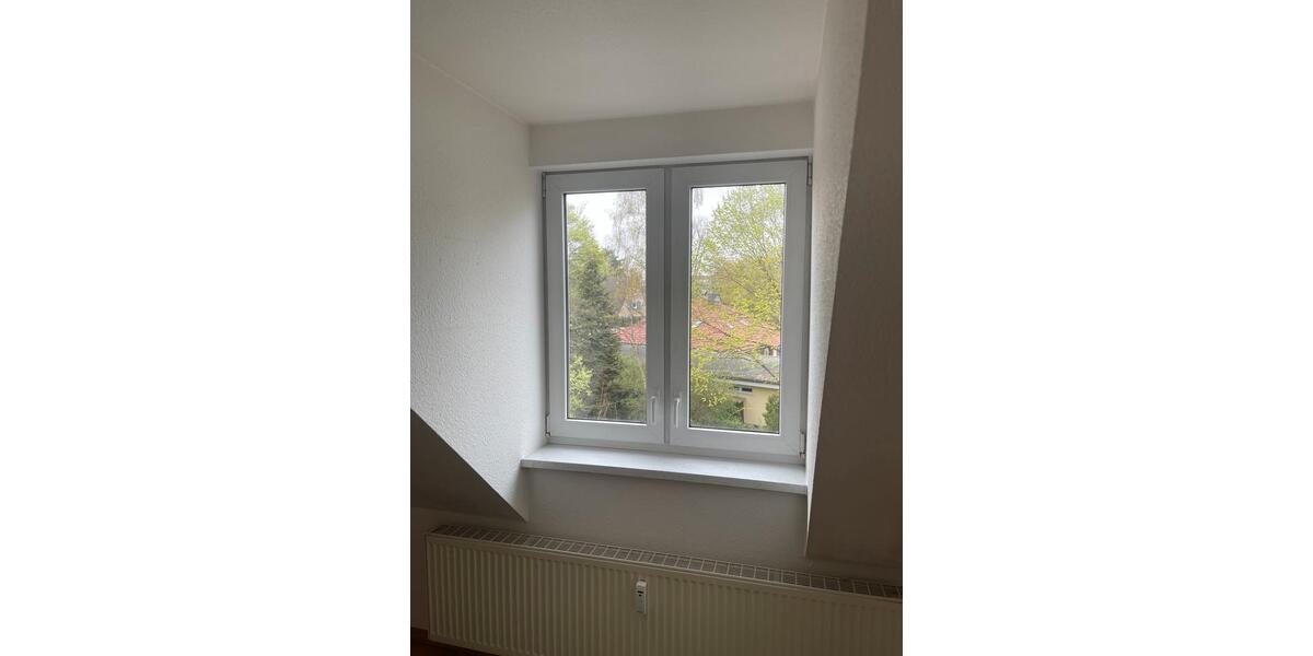 Dachgeschoßwohnung Hamburg Wandsbek - 1 Zimmer, 33 m&sup2;, 500&euro; | Angebot:26235317