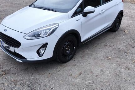Ford Fiesta 59.881 km 14.990 &euro; Hamburg 21077
