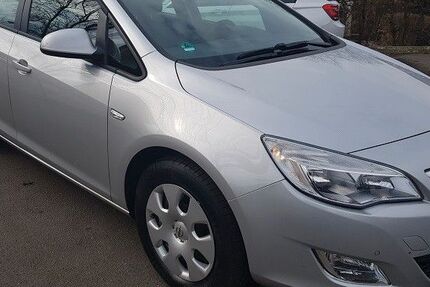 Opel Astra 236.394 km 2.500 &euro; Hamburg 21031