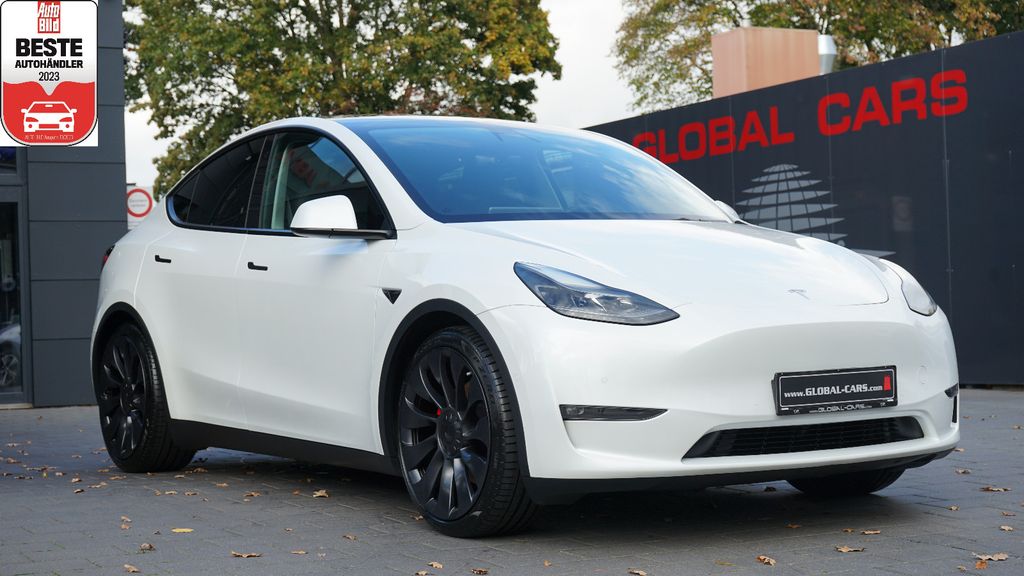Tesla Model Y 83.016 km 33.885 &euro; Hamburg 22453
