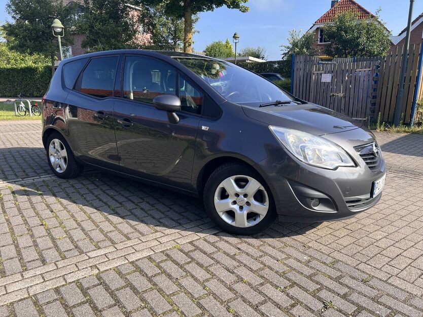 Opel Meriva 154.600 km 3.499 € Tornesch 25436