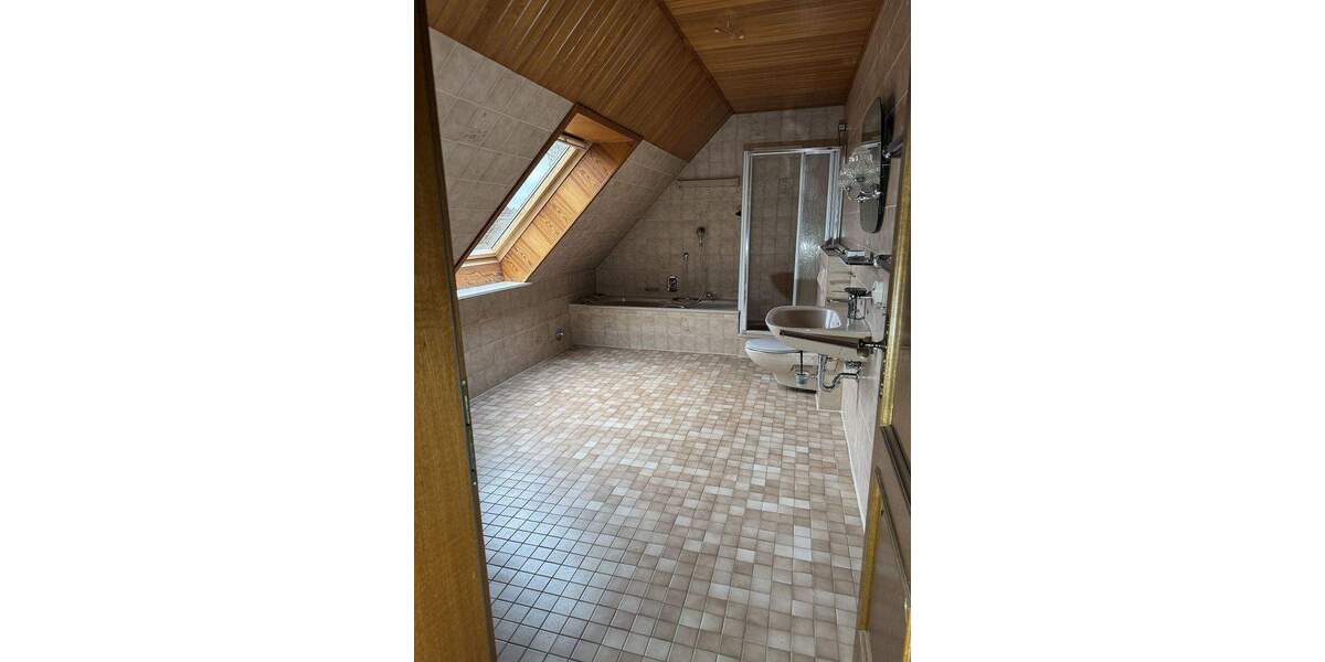 Etagenwohnung Hamburg Neugraben-Fischbek - 3 Zimmer, 124 m&sup2;, 1.116&euro; | Angebot:25317483