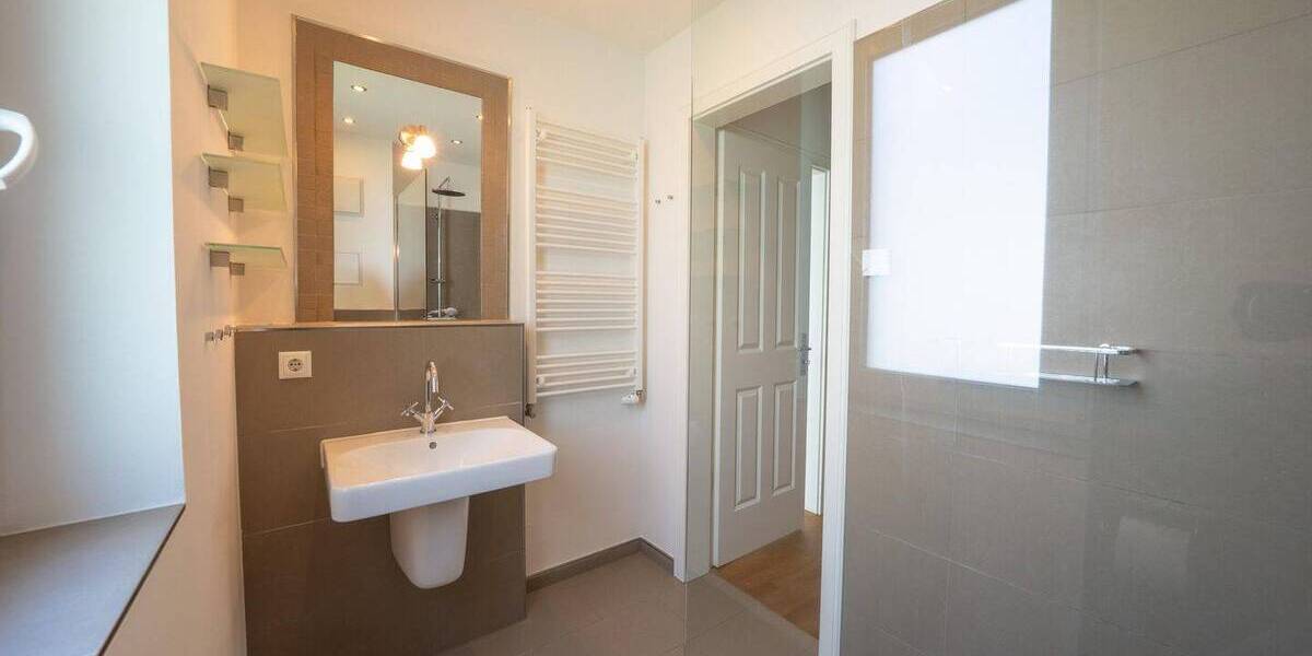 Reihenmittelhaus Hamburg Niendorf - 6 Zimmer, 140 m&sup2;, 899.000&euro; | Angebot:26657368