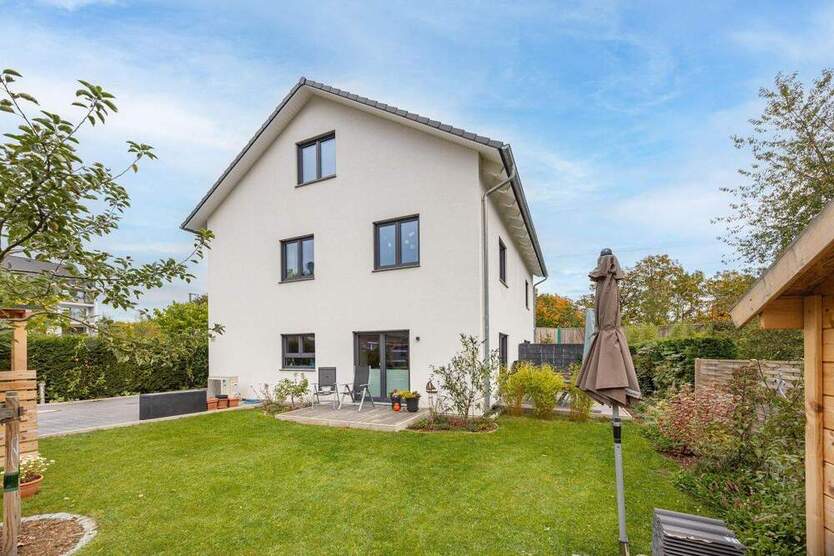 Gepflegte Doppelhaushälfte in begehrter Lage 4 zimmer