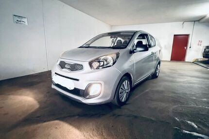 Kia Picanto 98.350 km 2.650 € Hamburg 22045