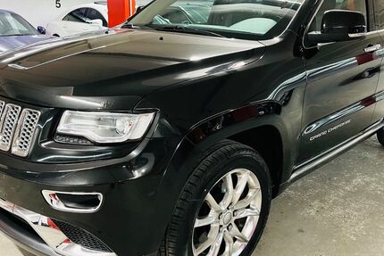 Jeep Grand Cherokee 111.970 km 23.900 &euro; Hamburg 20537